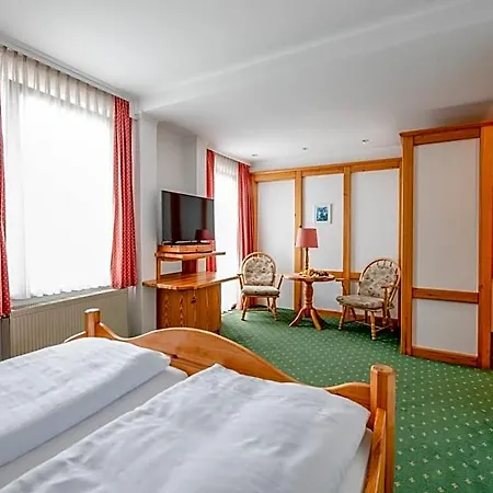 Sauerlaender Hof 3* إسلوهي